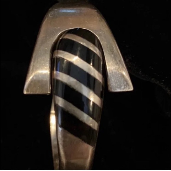 Vintage Modernist Sterling Silver Bracelet with Onyx inlay, marked. - Picture 3 of 6